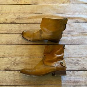 *FRYE Melissa in ‘banana’ size 9*